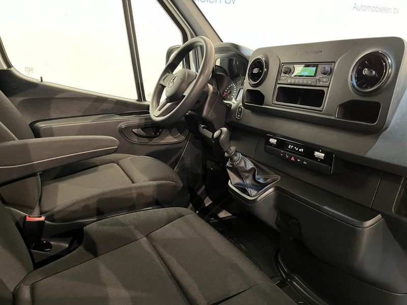 Mercedes-Benz Sprinter 315 CDI L2 RWD DC Dubbel Cabine Open Laadbak / Euro 6 / Trekhaak 3500 KG / Airco / 10.900 KM !! / BPM VRIJ !! - شاحنة مفتوحة, الشاحنات الصغيرة كابينة مزدوجة: صورة 3 Mercedes-Benz Sprinter 315 CDI L2 RWD DC Dubbel Cabine Open Laadbak / Euro 6 / Trekhaak 3500 KG / Airco / 10.900 KM !! / BPM VRIJ !! - شاحنة مفتوحة, الشاحنات الصغيرة كابينة مزدوجة: صورة 3