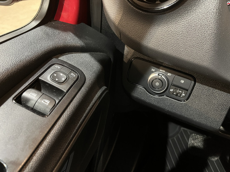شاحنة مفتوحة Mercedes-Benz Sprinter 317 CDI L2 RWD Automaat Open Laadbak / Euro 6 / Trekhaak 3500 KG / Airco / Cruise Control / CarPlay / Navigatie / 64.150 KM !! / BPM VRIJ !!: صورة 11