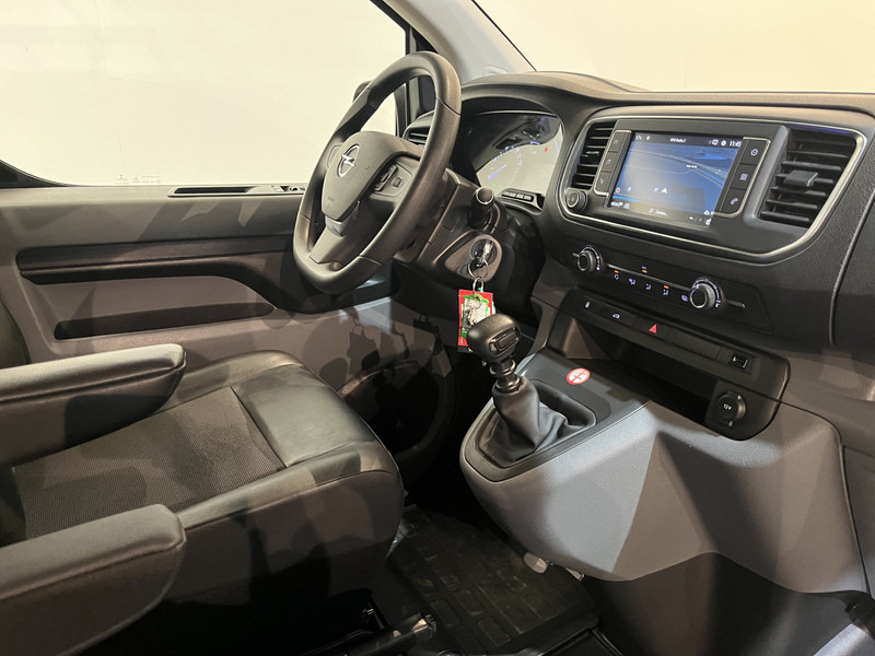 Opel Vivaro 2.0 CDTI L2H1 120 PK Servicebus / Inrichting / Euro 6 / 220V. / Airco / Cruise Control / Trekhaak / Camera / CarPlay / Navigatie / 60.800 KM !! - فان المدمجة: صورة 3 Opel Vivaro 2.0 CDTI L2H1 120 PK Servicebus / Inrichting / Euro 6 / 220V. / Airco / Cruise Control / Trekhaak / Camera / CarPlay / Navigatie / 60.800 KM !! - فان المدمجة: صورة 3