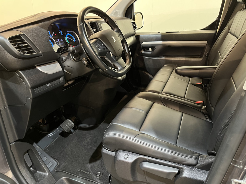 Peugeot e-Expert EV L3 DC Dubbel Cabine 75 kWh / 2X Schuifdeur / Trekhaak / Camera / Leder / CarPlay / Navigatie / Clima / Cruise / 49.300 KM !! - فان المدمجة, الشاحنات الصغيرة كابينة مزدوجة: صورة 5 Peugeot e-Expert EV L3 DC Dubbel Cabine 75 kWh / 2X Schuifdeur / Trekhaak / Camera / Leder / CarPlay / Navigatie / Clima / Cruise / 49.300 KM !! - فان المدمجة, الشاحنات الصغيرة كابينة مزدوجة: صورة 5
