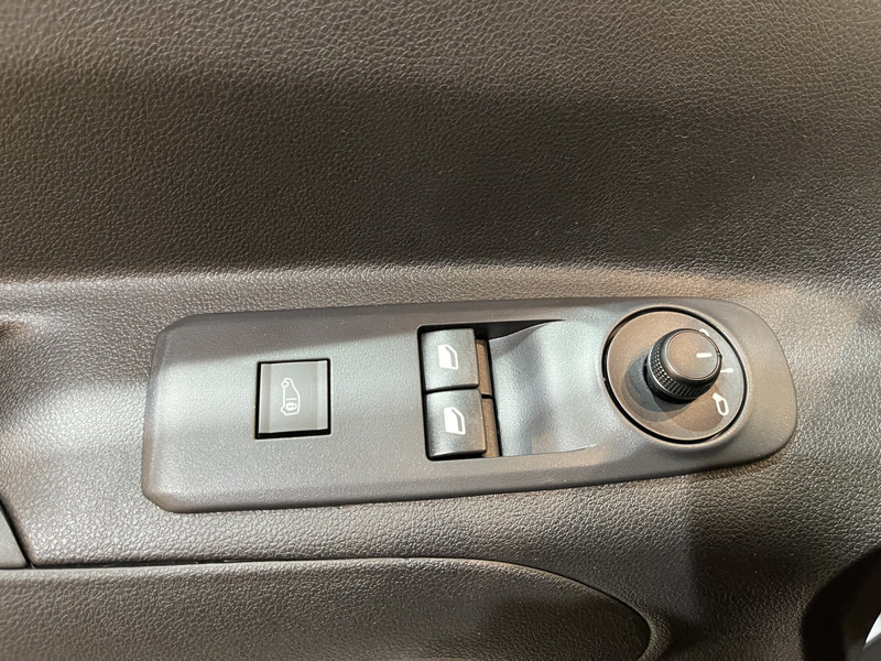 فان المدمجة, فان كهربائية Peugeot e-Partner Premium Long 50 kWh / 100% Elektrisch / Airco / Cruise Control / PDC / Navigatie / CarPlay/ 2.500 KM !!: صورة 12