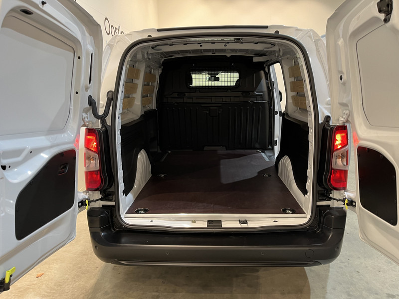 Peugeot e-Partner Premium Long 50 kWh / 100% Elektrisch / Airco / Cruise Control / PDC / Navigatie / CarPlay/ 2.500 KM !! - فان المدمجة, فان كهربائية: صورة 5 Peugeot e-Partner Premium Long 50 kWh / 100% Elektrisch / Airco / Cruise Control / PDC / Navigatie / CarPlay/ 2.500 KM !! - فان المدمجة, فان كهربائية: صورة 5