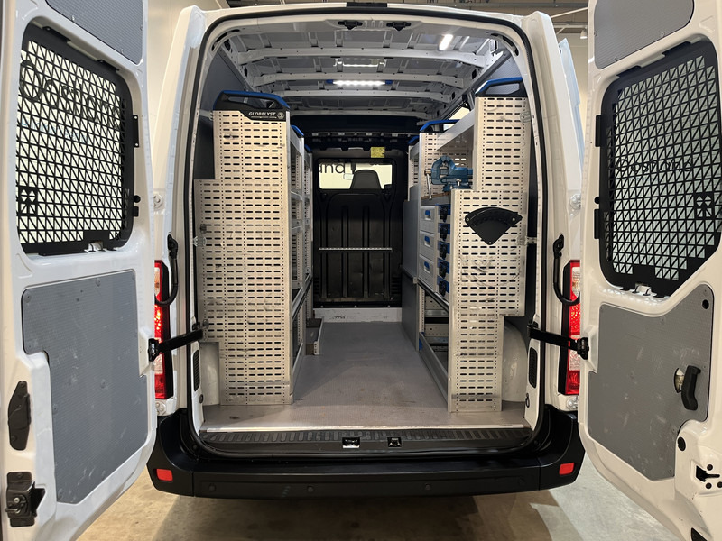 Renault Master 2.3 dCi L1H2 130 PK Servicebus / Sortimo Inrichting / Euro 6 / Luchtvering / Airco / Cruise Control / PDC / Navigatie / 3-Zits - فان المدمجة: صورة 4 Renault Master 2.3 dCi L1H2 130 PK Servicebus / Sortimo Inrichting / Euro 6 / Luchtvering / Airco / Cruise Control / PDC / Navigatie / 3-Zits - فان المدمجة: صورة 4