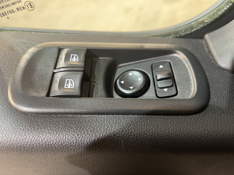 Renault Master T35 2.3 dCi 135 PK L2 Open Laadbak / Euro 6 / Airco / CarPlay / Imperiaal / Cruise Control / 11.200 KM !! Renault Master T35 2.3 dCi 135 PK L2 Open Laadbak / Euro 6 / Airco / CarPlay / Imperiaal / Cruise Control / 11.200 KM !!: صورة 10
