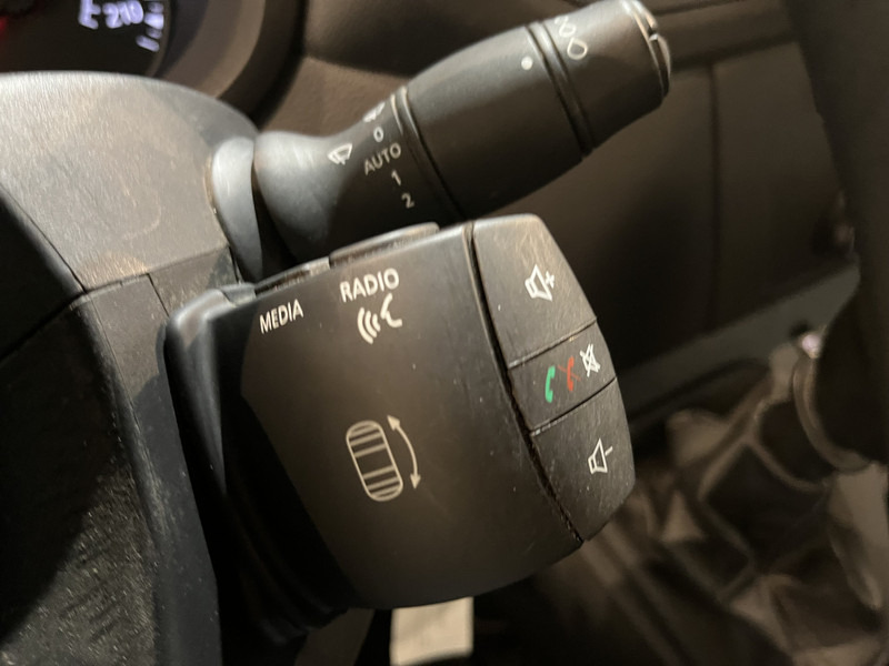 Renault Master T35 2.3 dCi 135 PK L2 Open Laadbak / Euro 6 / Airco / CarPlay / Imperiaal / Cruise Control / 11.200 KM !! Renault Master T35 2.3 dCi 135 PK L2 Open Laadbak / Euro 6 / Airco / CarPlay / Imperiaal / Cruise Control / 11.200 KM !!: صورة 11