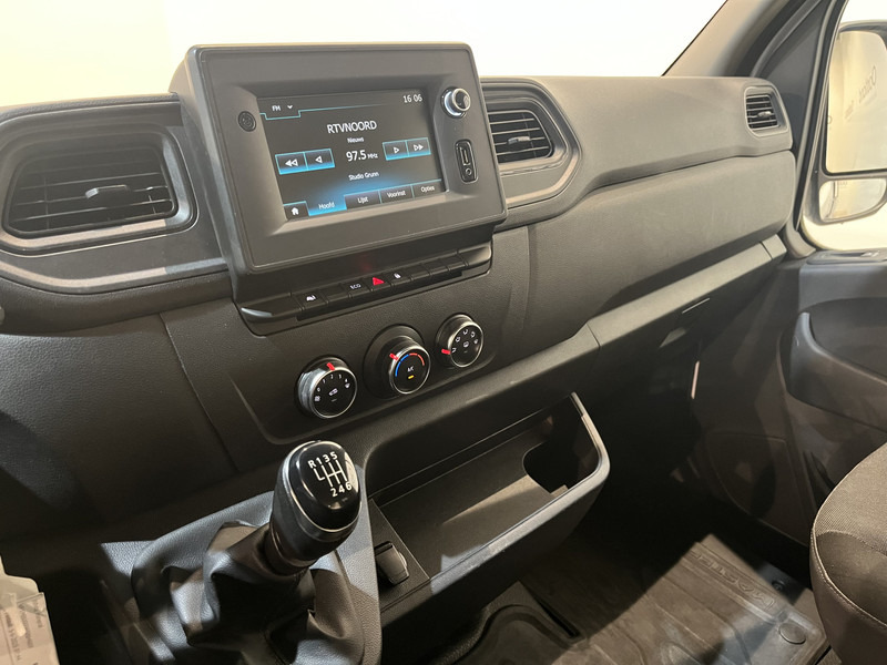 Renault Master T35 2.3 dCi 135 PK L2 Open Laadbak / Euro 6 / Airco / CarPlay / Imperiaal / Cruise Control / 11.200 KM !! Renault Master T35 2.3 dCi 135 PK L2 Open Laadbak / Euro 6 / Airco / CarPlay / Imperiaal / Cruise Control / 11.200 KM !!: صورة 6