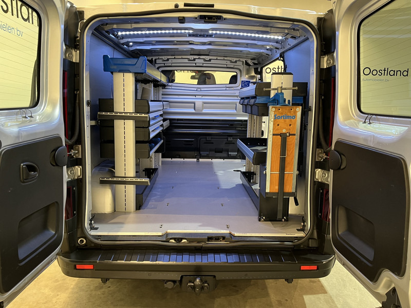 Renault Trafic 2.0 dCi L1H1 170 PK Automaat Servicebus / Sortimo Inrichting / Euro 6 / Airco / Cruise Control / Camera / Trekhaak / 3-Zits / - فان المدمجة: صورة 4 Renault Trafic 2.0 dCi L1H1 170 PK Automaat Servicebus / Sortimo Inrichting / Euro 6 / Airco / Cruise Control / Camera / Trekhaak / 3-Zits / - فان المدمجة: صورة 4