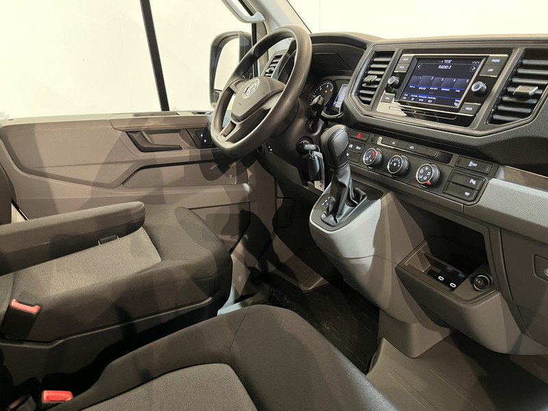 Volkswagen Crafter 30 2.0 TDI L3H2 140 PK Automaat / Euro 6 / Airco / Cruise Control / Camera / CarPlay / 3-Zits / 18.500 KM !! - فان المدمجة: صورة 3 Volkswagen Crafter 30 2.0 TDI L3H2 140 PK Automaat / Euro 6 / Airco / Cruise Control / Camera / CarPlay / 3-Zits / 18.500 KM !! - فان المدمجة: صورة 3