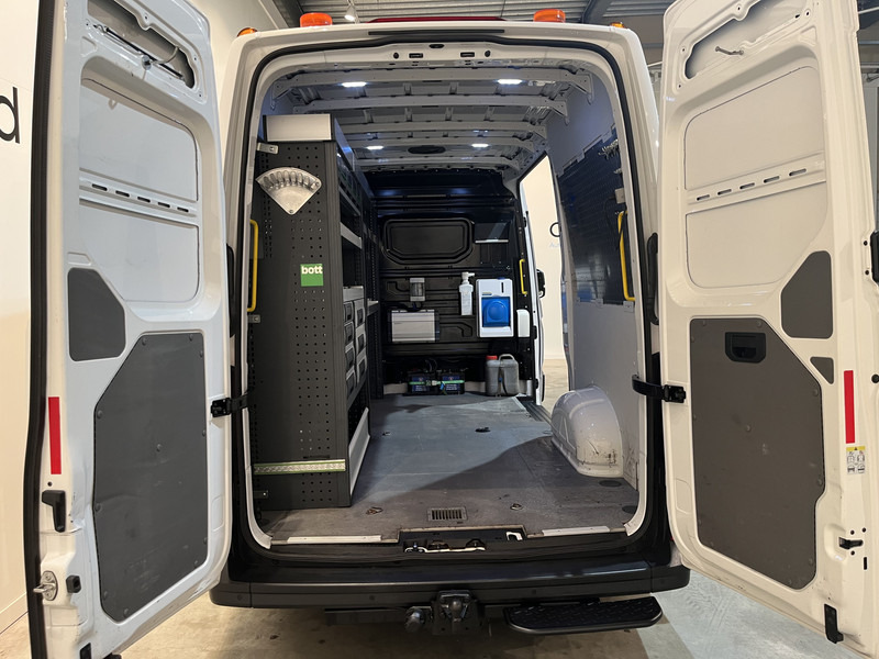Volkswagen Crafter 35 2.0 TDI L3H3 180 PK Servicebus / Bott Inrichting / Euro 6 / Trekhaak 3000 KG / 220V. / Airco / Navigatie / CarPlay / Cruise Control / PDC 85.250 KM !! - فان, الشاحنات الصغيرة كابينة مزدوجة: صورة 5 Volkswagen Crafter 35 2.0 TDI L3H3 180 PK Servicebus / Bott Inrichting / Euro 6 / Trekhaak 3000 KG / 220V. / Airco / Navigatie / CarPlay / Cruise Control / PDC 85.250 KM !! - فان, الشاحنات الصغيرة كابينة مزدوجة: صورة 5