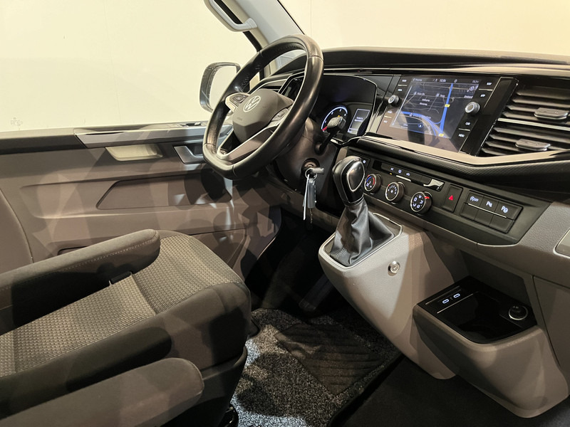 Volkswagen Transporter 2.0 TDI L2H1 30 DC Dubbel Cabine 150 PK Automaat / Euro 6 / Airco / Cruise Control / Camera / CarPlay / Trekhaak / Navigatie / Klep - فان المدمجة, الشاحنات الصغيرة كابينة مزدوجة: صورة 3 Volkswagen Transporter 2.0 TDI L2H1 30 DC Dubbel Cabine 150 PK Automaat / Euro 6 / Airco / Cruise Control / Camera / CarPlay / Trekhaak / Navigatie / Klep - فان المدمجة, الشاحنات الصغيرة كابينة مزدوجة: صورة 3