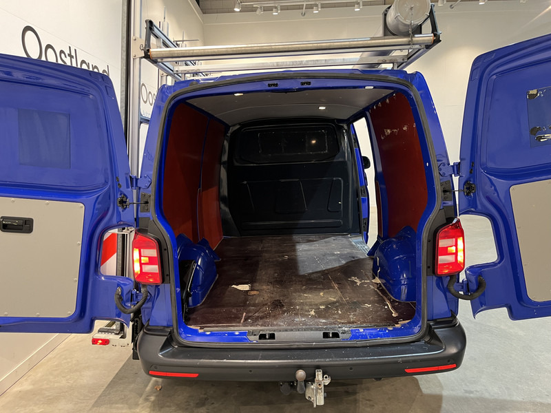 شاحنة التوصيل Volkswagen Transporter 2.0 TDI L2H1 / Van Den Born Glasresteel / Euro 6 / Airco / Glastransporter / Cruise Control / Trekhaak / Imperiaal / CarPlay /  Navigatie / PDC / 83.500 KM !!: صورة 18