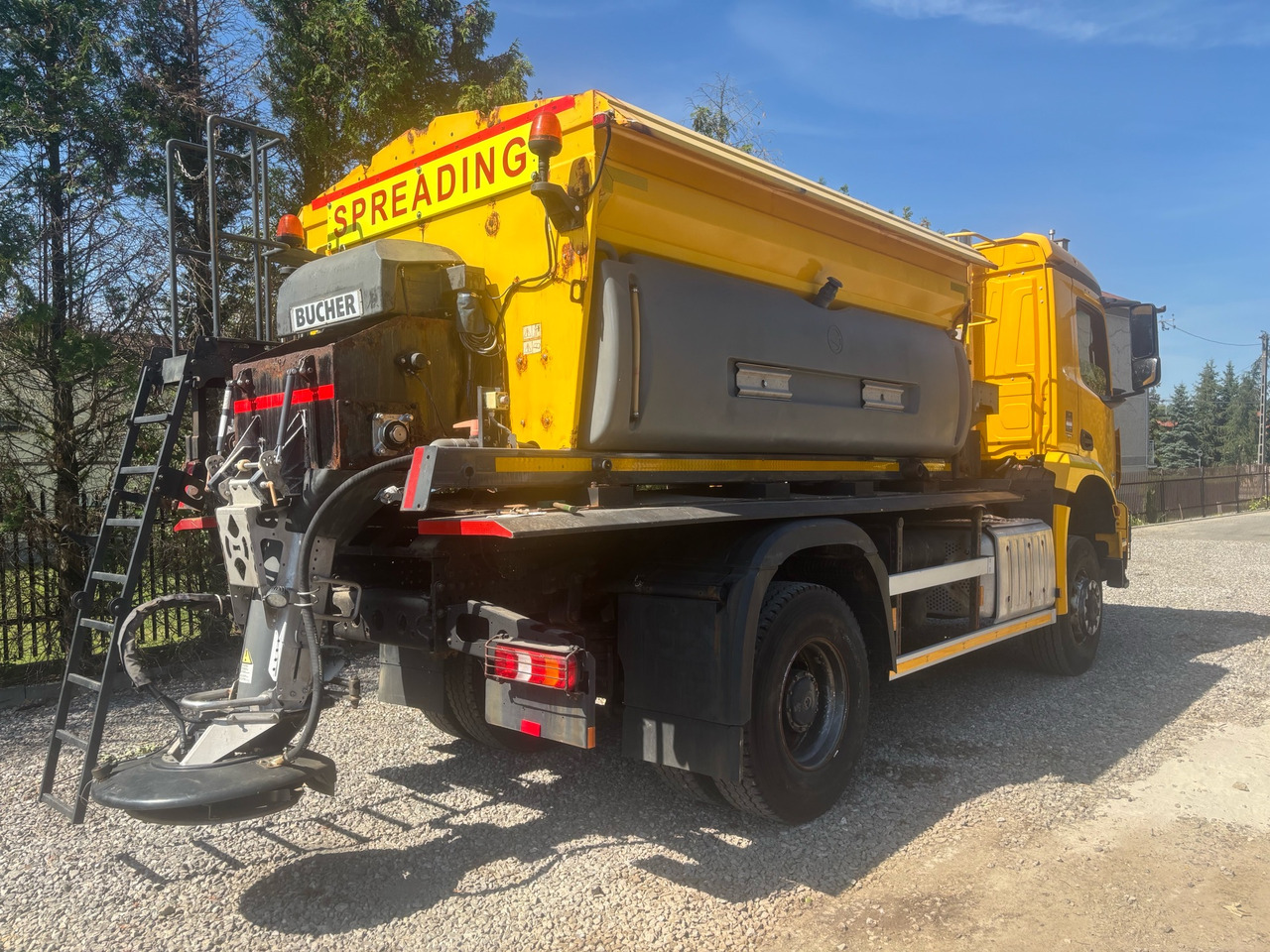 MERCEDES AROCS 1824 4x4BB GRITTER/SPREADER/PLOUGH - جرافة ثلج: صورة 5 MERCEDES AROCS 1824 4x4BB GRITTER/SPREADER/PLOUGH - جرافة ثلج: صورة 5