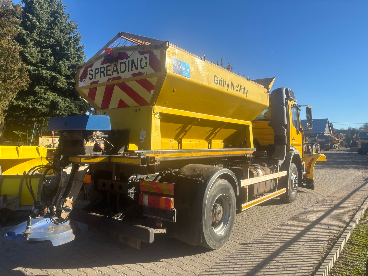 جرافة ثلج Mercedes AXOR 1824 4x2 Spreader/Gritter/Plough: صورة 13