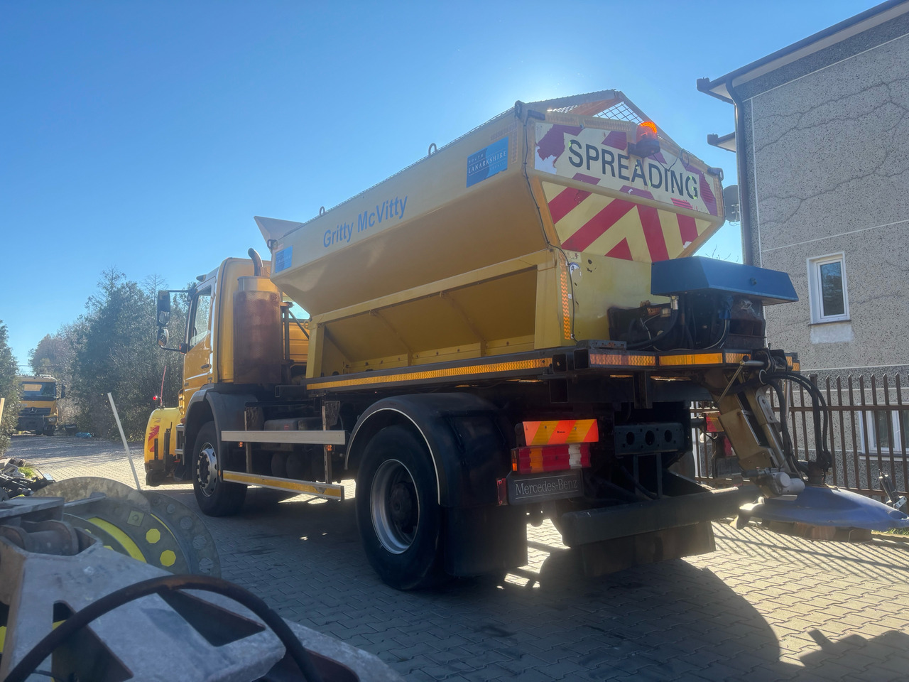 جرافة ثلج Mercedes AXOR 1824 4x2 Spreader/Gritter/Plough: صورة 6