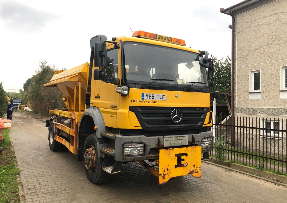 جرافة ثلج Mercedes-Benz Axor 1824 4x4 piaskarka solarka econ pług 2011 e5: صورة 19