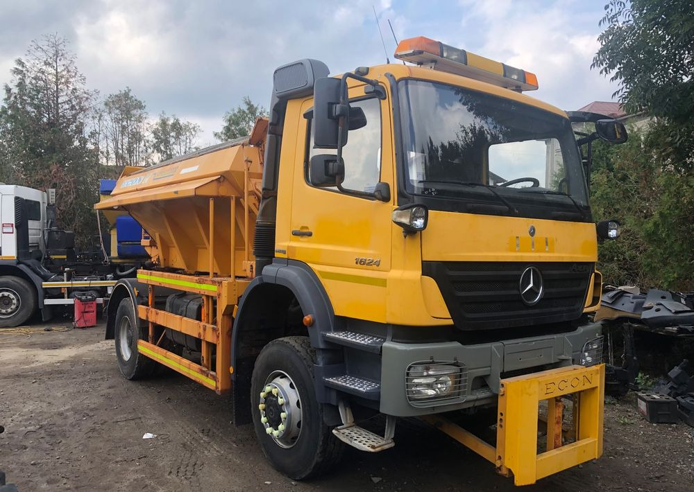 جرافة ثلج Mercedes-Benz Axor 1824 4x4 piaskarka solarka econ pług 2011 e5: صورة 18