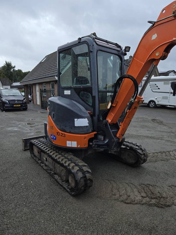 Hitachi ZX 35 U-2 - حفارة مُصَّغرة: صورة 5 Hitachi ZX 35 U-2 - حفارة مُصَّغرة: صورة 5