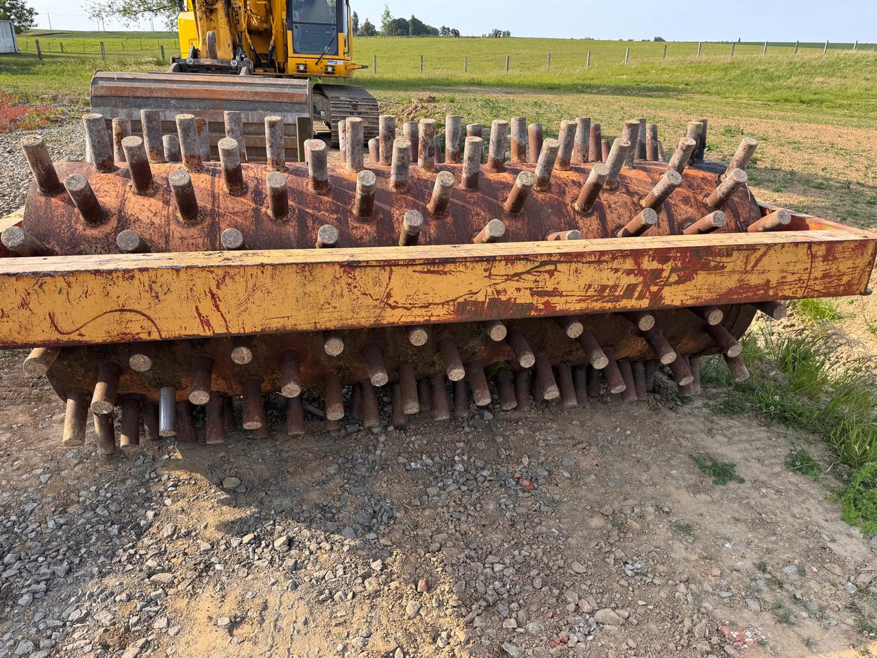 Rouleau compacteur tractable - اسطوانة المزرعة: صورة 2 Rouleau compacteur tractable - اسطوانة المزرعة: صورة 2