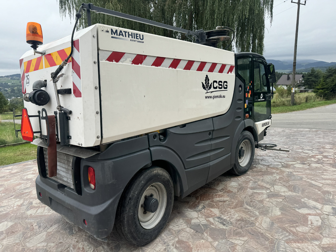MATHIEU Grand Aquadyne 4000 water truck sprayer HP washer - سياره كنس شوارع: صورة 2 MATHIEU Grand Aquadyne 4000 water truck sprayer HP washer - سياره كنس شوارع: صورة 2