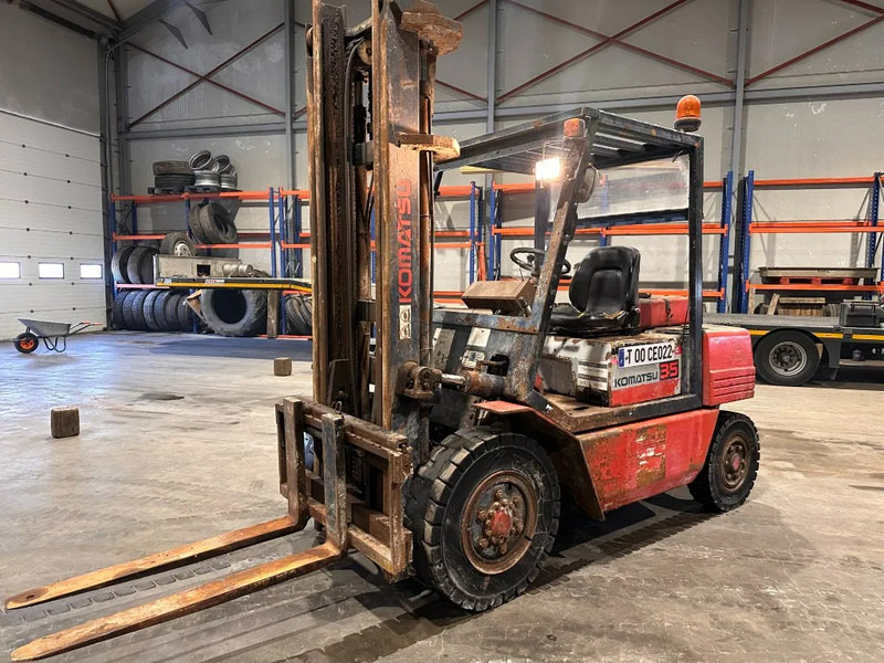 Komatsu FD 35 - رافعة شوكية ديزل: صورة 1 Komatsu FD 35 - رافعة شوكية ديزل: صورة 1