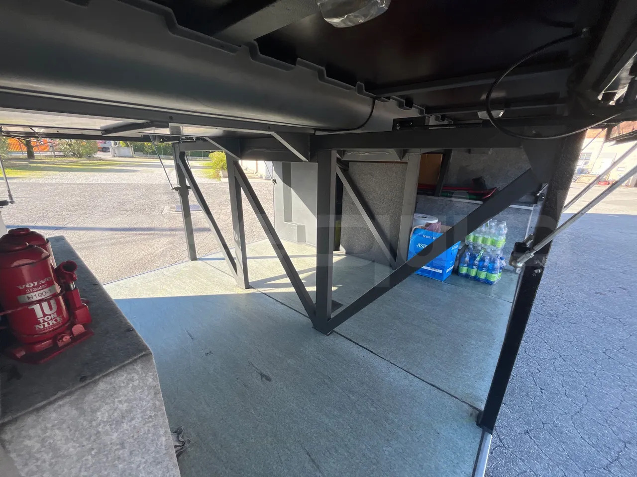 مركبة كوتش Barbi Maestro: صورة 8