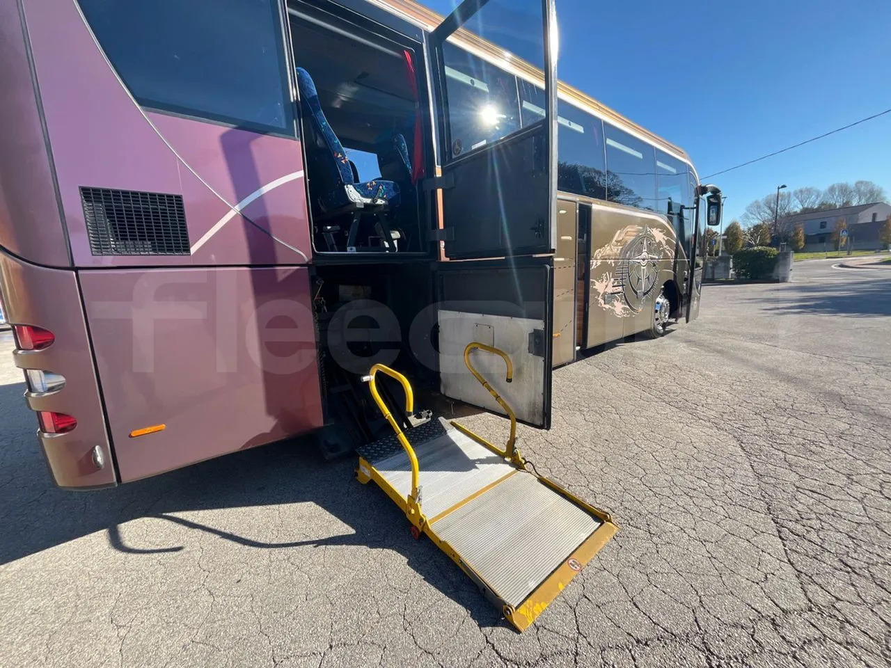 مركبة كوتش Barbi Maestro: صورة 17