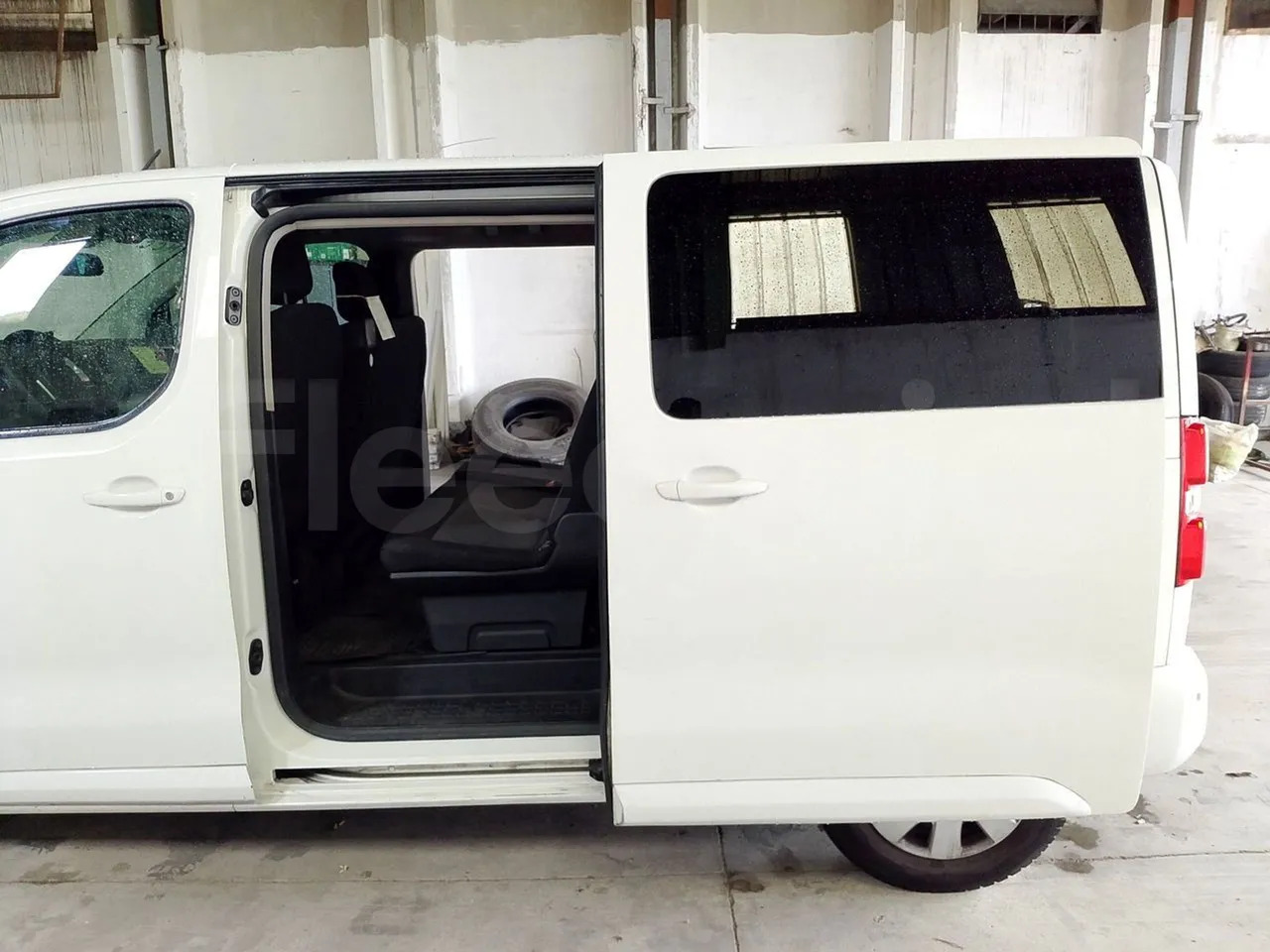 حافلة صغيرة, ميكروباص Citroën Spacetourer: صورة 16