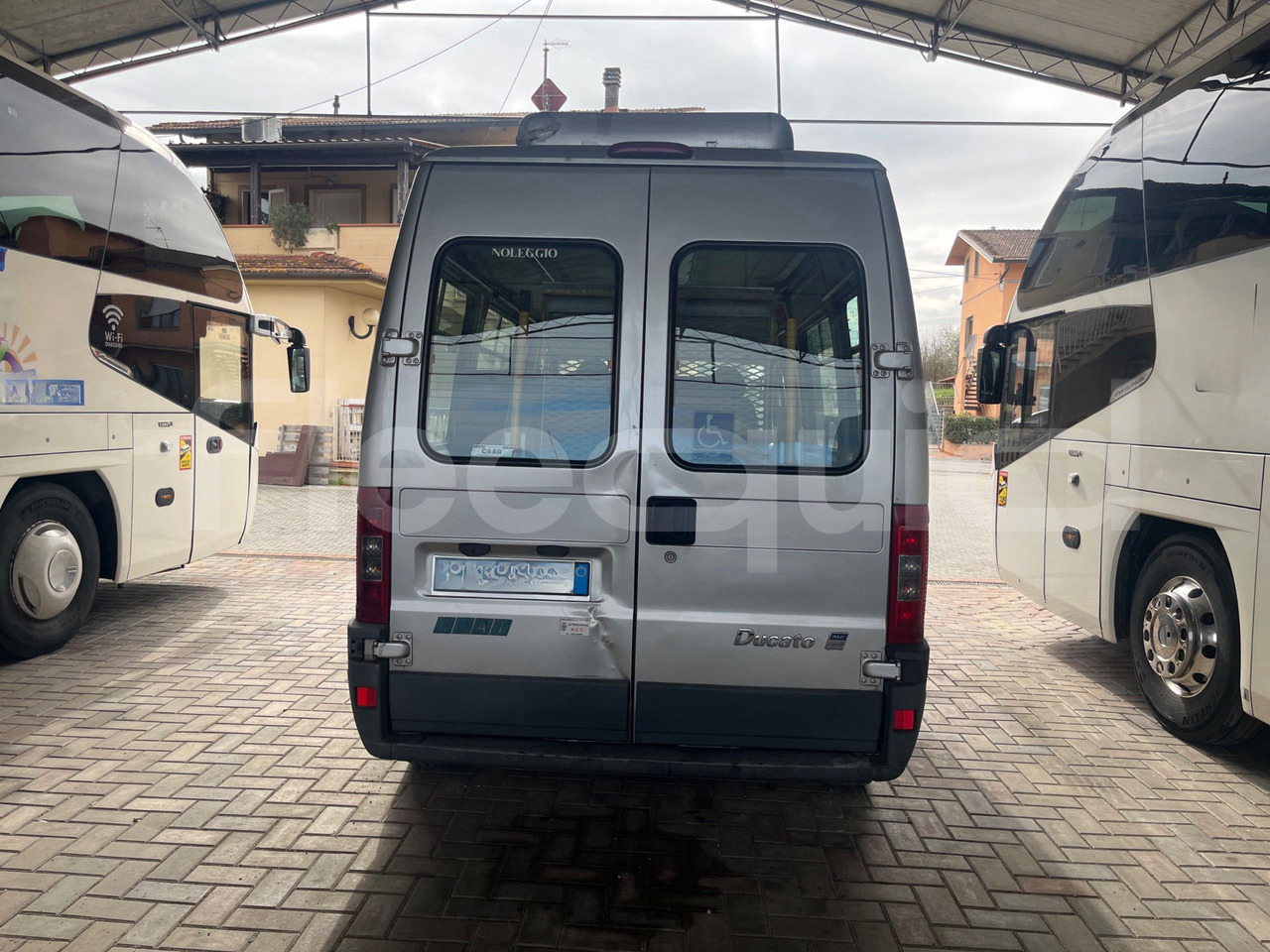 Fiat Ducato Maxi - مركبة كوتش: صورة 5 Fiat Ducato Maxi - مركبة كوتش: صورة 5