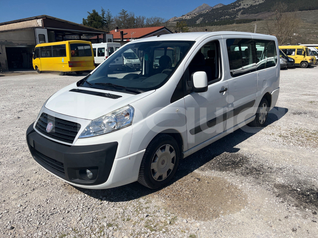 Fiat Scudo - حافلة صغيرة, ميكروباص: صورة 4 Fiat Scudo - حافلة صغيرة, ميكروباص: صورة 4
