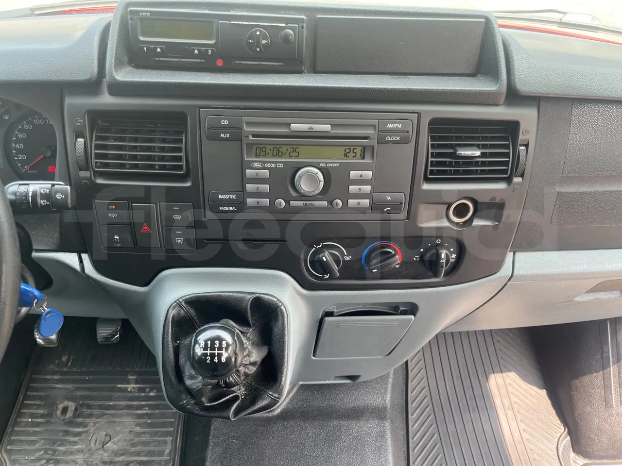 Ford Transit Tourneo - حافلة صغيرة, ميكروباص: صورة 2 Ford Transit Tourneo - حافلة صغيرة, ميكروباص: صورة 2