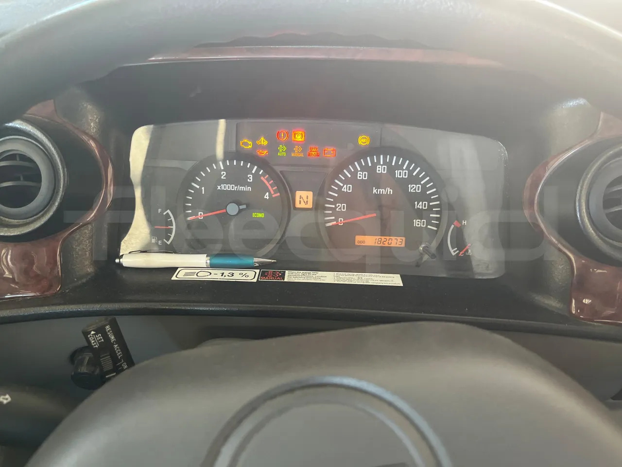 ISUZU Turquoise/Sb - حافلة مدرسية: صورة 3 ISUZU Turquoise/Sb - حافلة مدرسية: صورة 3