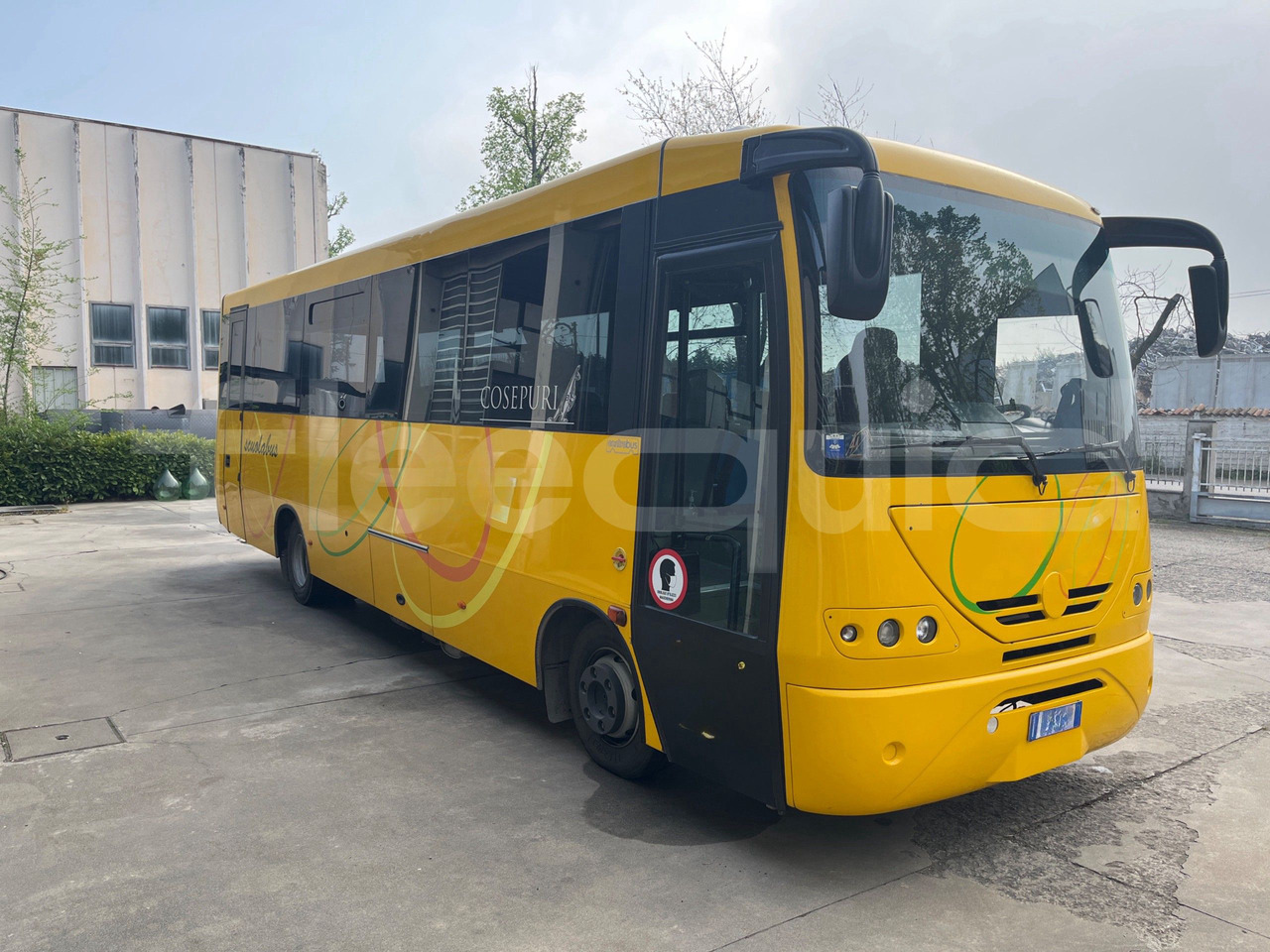 Iveco 100/E4 - حافلة مدرسية: صورة 1 Iveco 100/E4 - حافلة مدرسية: صورة 1