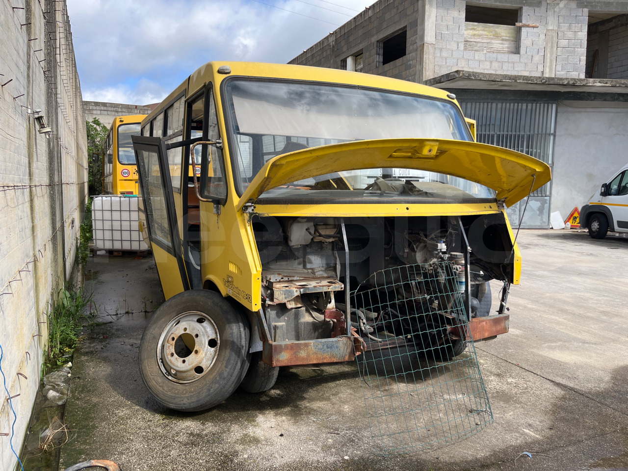 Iveco Cacciamali - حافلة مدرسية: صورة 1 Iveco Cacciamali - حافلة مدرسية: صورة 1
