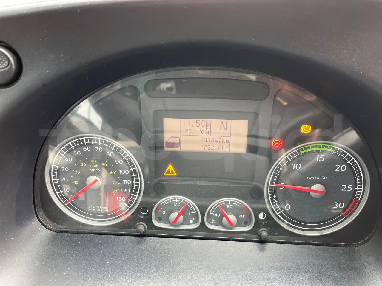 Iveco Crossway - حافلة سوبربان: صورة 3 Iveco Crossway - حافلة سوبربان: صورة 3