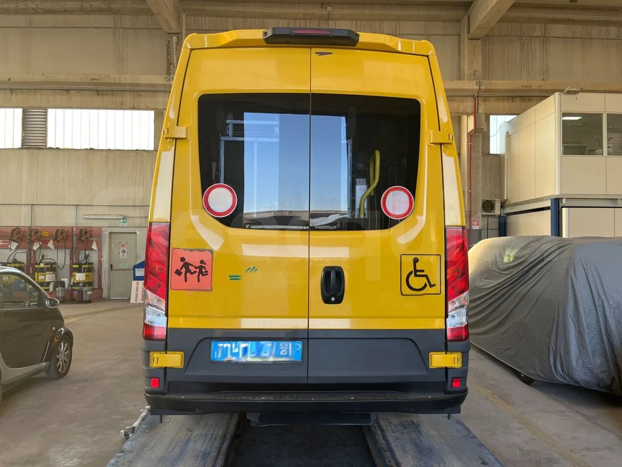 Iveco Daily - حافلة مدرسية: صورة 5 Iveco Daily - حافلة مدرسية: صورة 5
