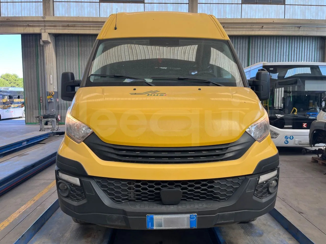 Iveco Daily - حافلة مدرسية: صورة 2 Iveco Daily - حافلة مدرسية: صورة 2