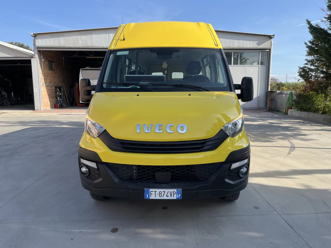 Iveco Daily - حافلة مدرسية: صورة 2 Iveco Daily - حافلة مدرسية: صورة 2