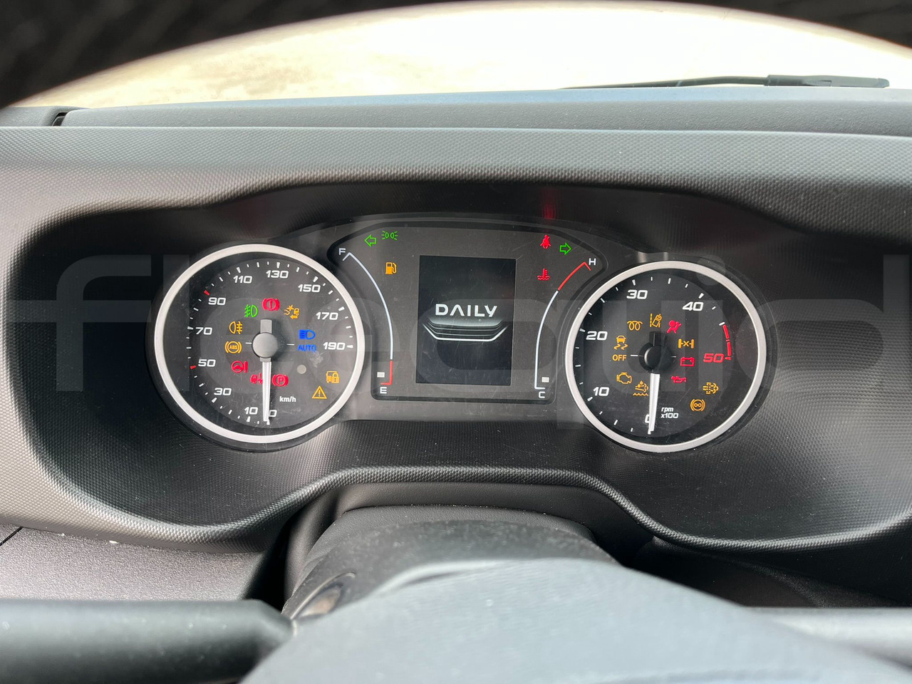 Iveco Daily - حافلة صغيرة, ميكروباص: صورة 2 Iveco Daily - حافلة صغيرة, ميكروباص: صورة 2