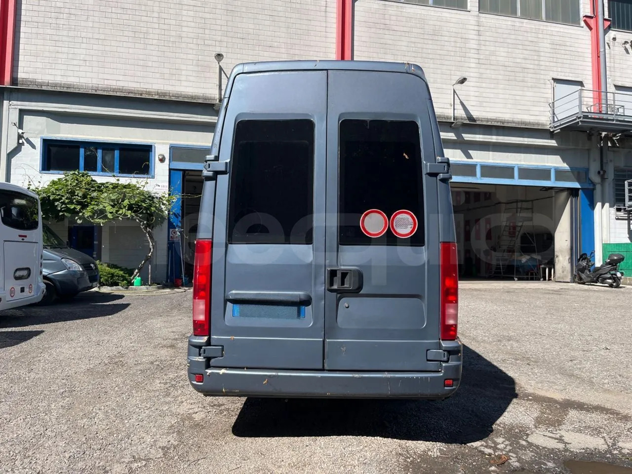 Iveco Daily - حافلة صغيرة, ميكروباص: صورة 5 Iveco Daily - حافلة صغيرة, ميكروباص: صورة 5