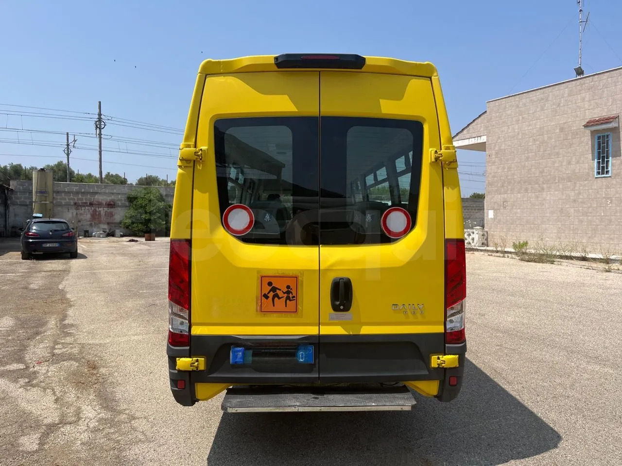 Iveco Daily - حافلة مدرسية: صورة 5 Iveco Daily - حافلة مدرسية: صورة 5