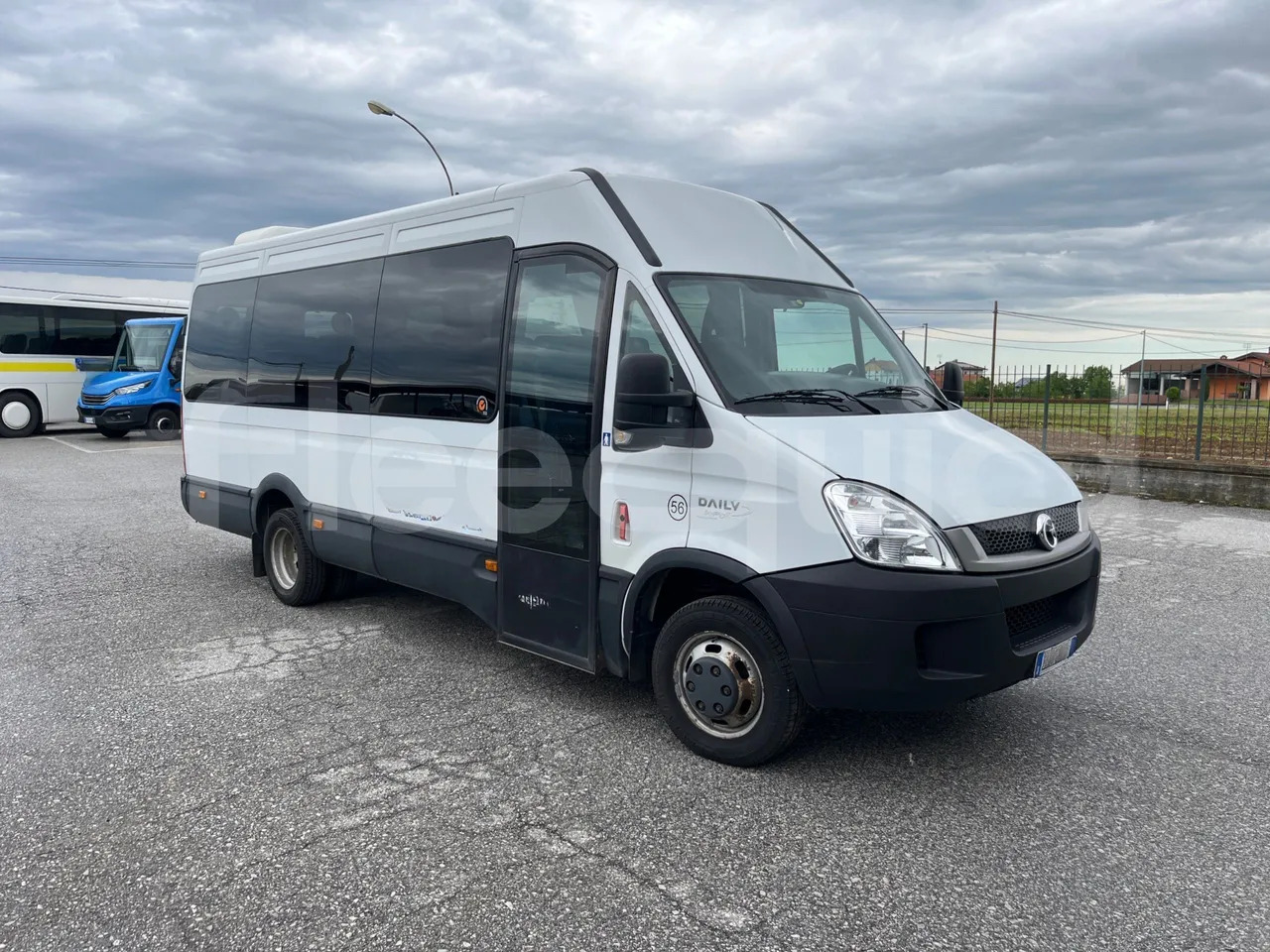 Iveco Daily - حافلة صغيرة, ميكروباص: صورة 1 Iveco Daily - حافلة صغيرة, ميكروباص: صورة 1