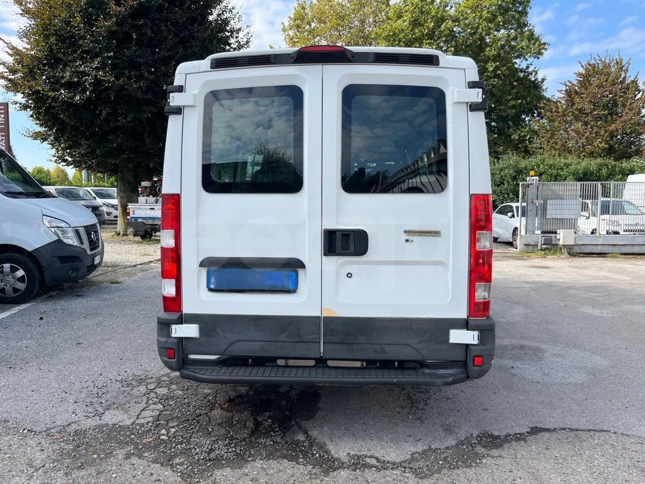 Iveco Daily - حافلة صغيرة, ميكروباص: صورة 5 Iveco Daily - حافلة صغيرة, ميكروباص: صورة 5