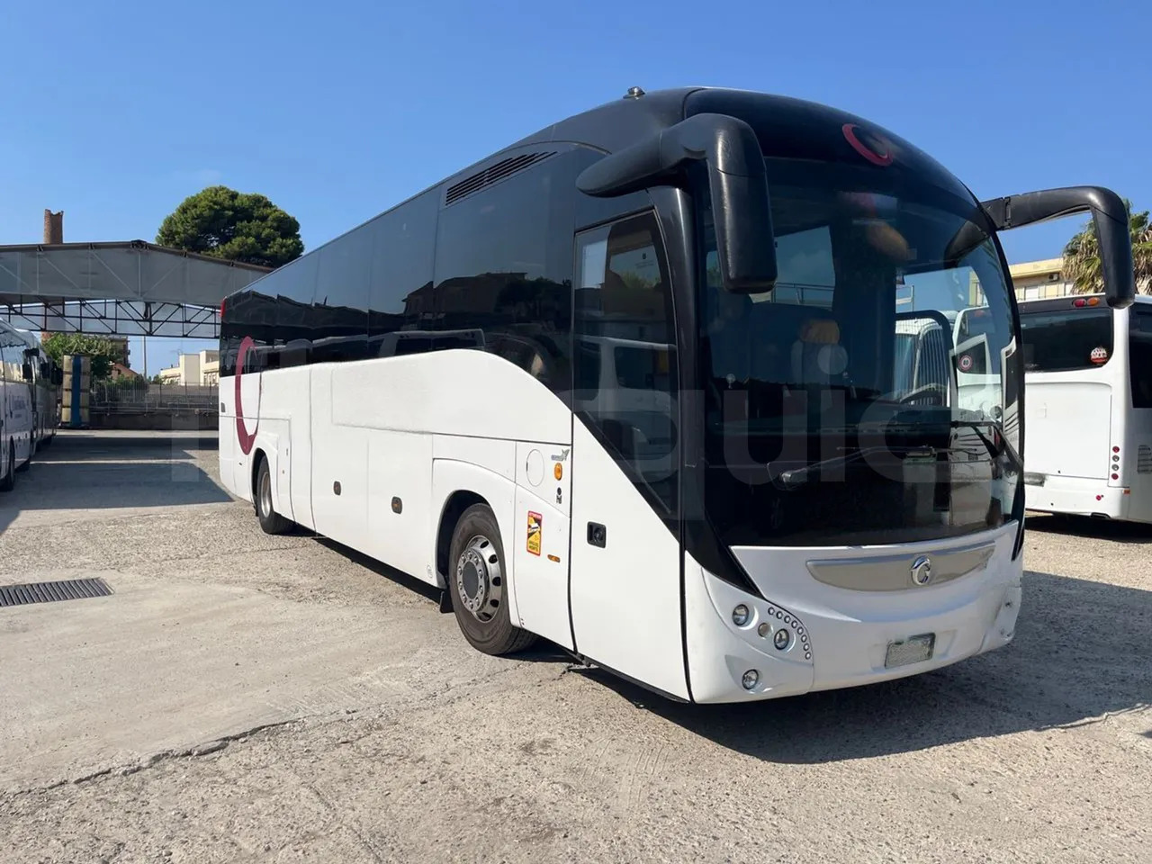 Iveco Magelys - مركبة كوتش: صورة 1 Iveco Magelys - مركبة كوتش: صورة 1