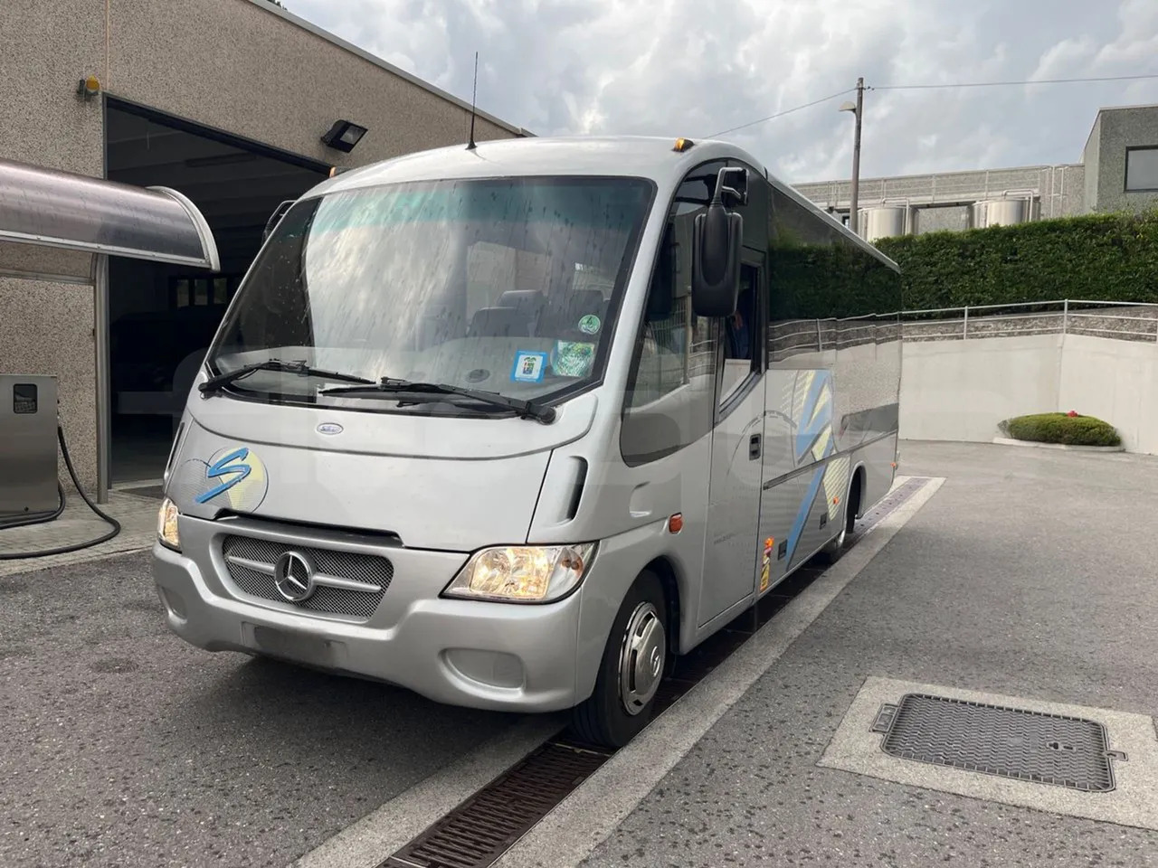 Mercedes-Benz MB 818 S - مركبة كوتش: صورة 4 Mercedes-Benz MB 818 S - مركبة كوتش: صورة 4