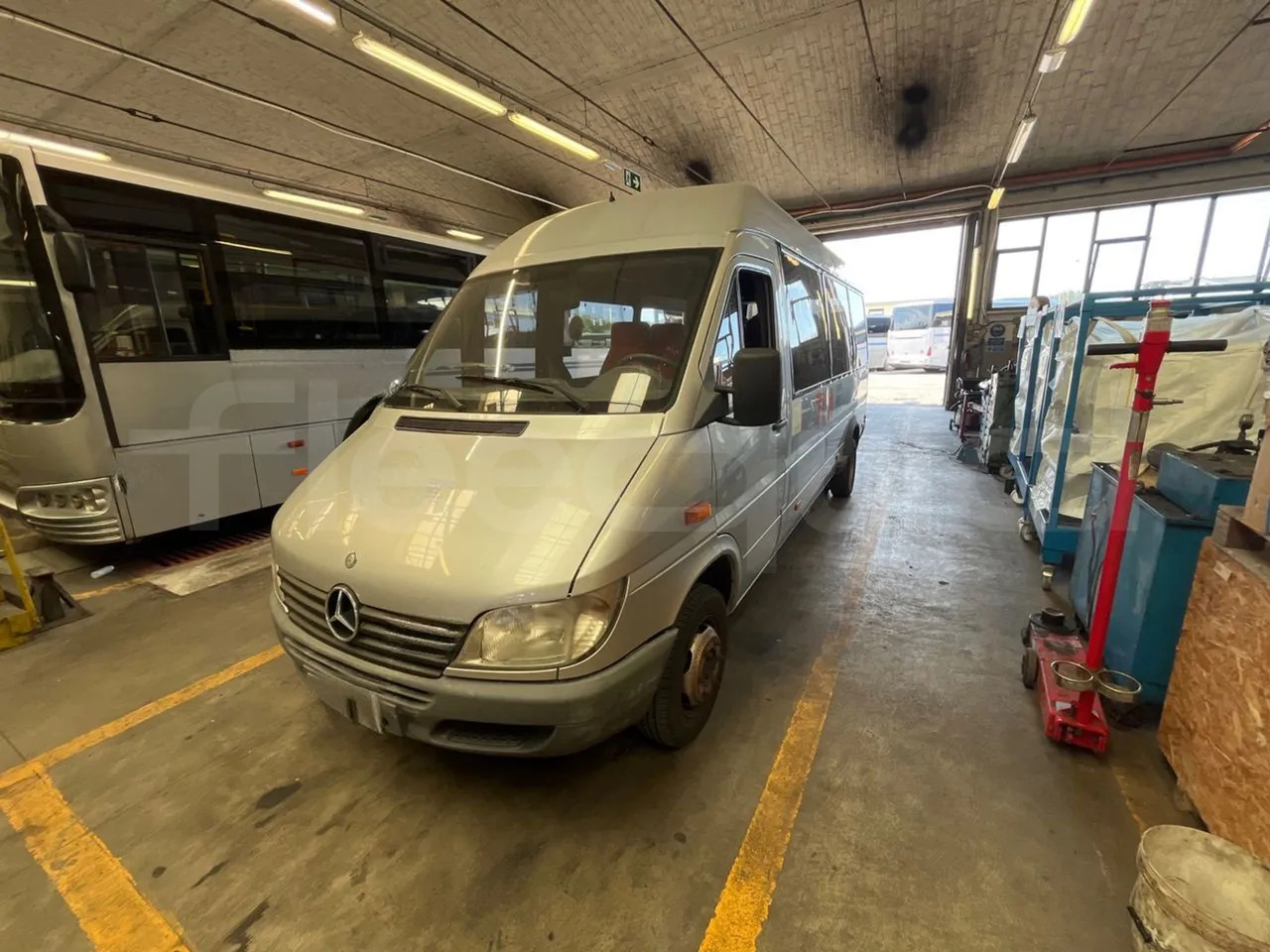 Mercedes-Benz Sprinter - حافلة صغيرة, ميكروباص: صورة 4 Mercedes-Benz Sprinter - حافلة صغيرة, ميكروباص: صورة 4