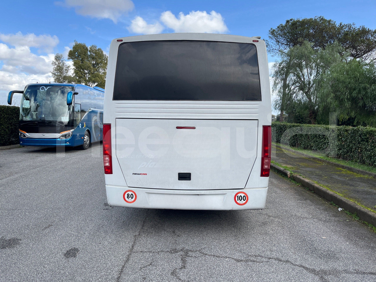 Mercedes-Benz Vario - مركبة كوتش: صورة 5 Mercedes-Benz Vario - مركبة كوتش: صورة 5