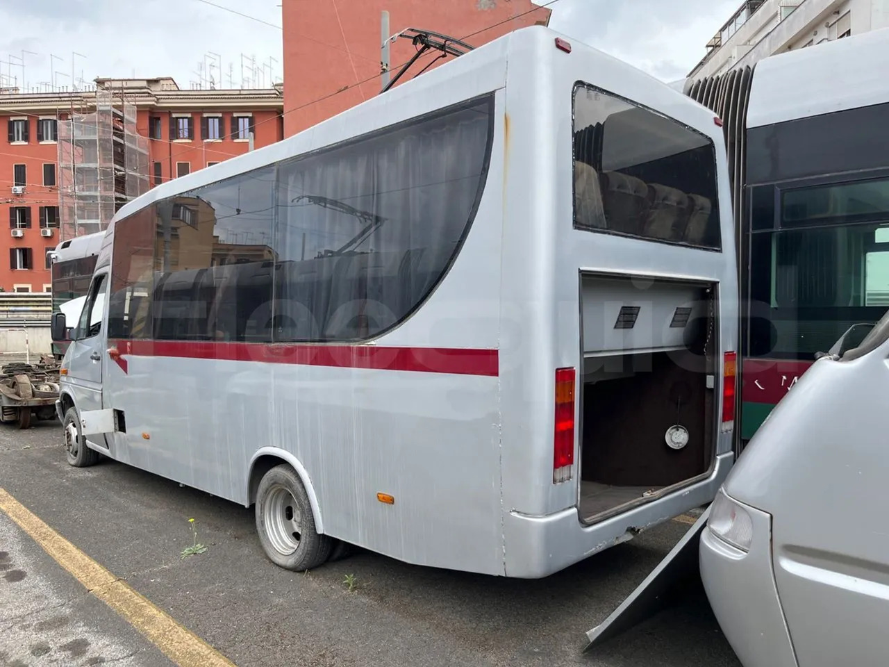 N. 2 Mercedes-Benz 414T - حافلة صغيرة, ميكروباص: صورة 5 N. 2 Mercedes-Benz 414T - حافلة صغيرة, ميكروباص: صورة 5