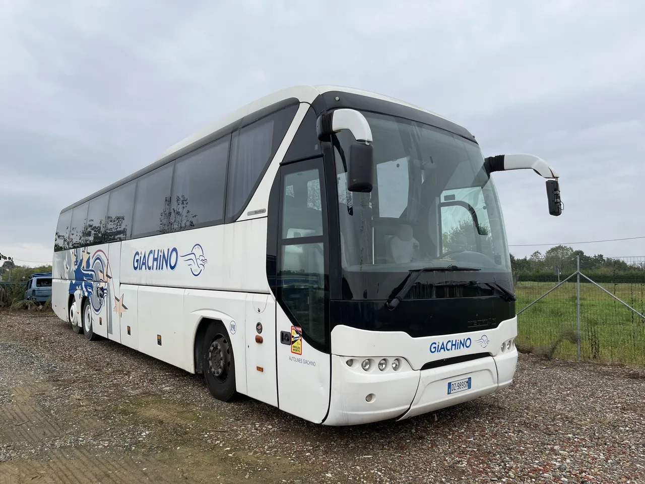 Neoplan P22 - مركبة كوتش: صورة 1 Neoplan P22 - مركبة كوتش: صورة 1