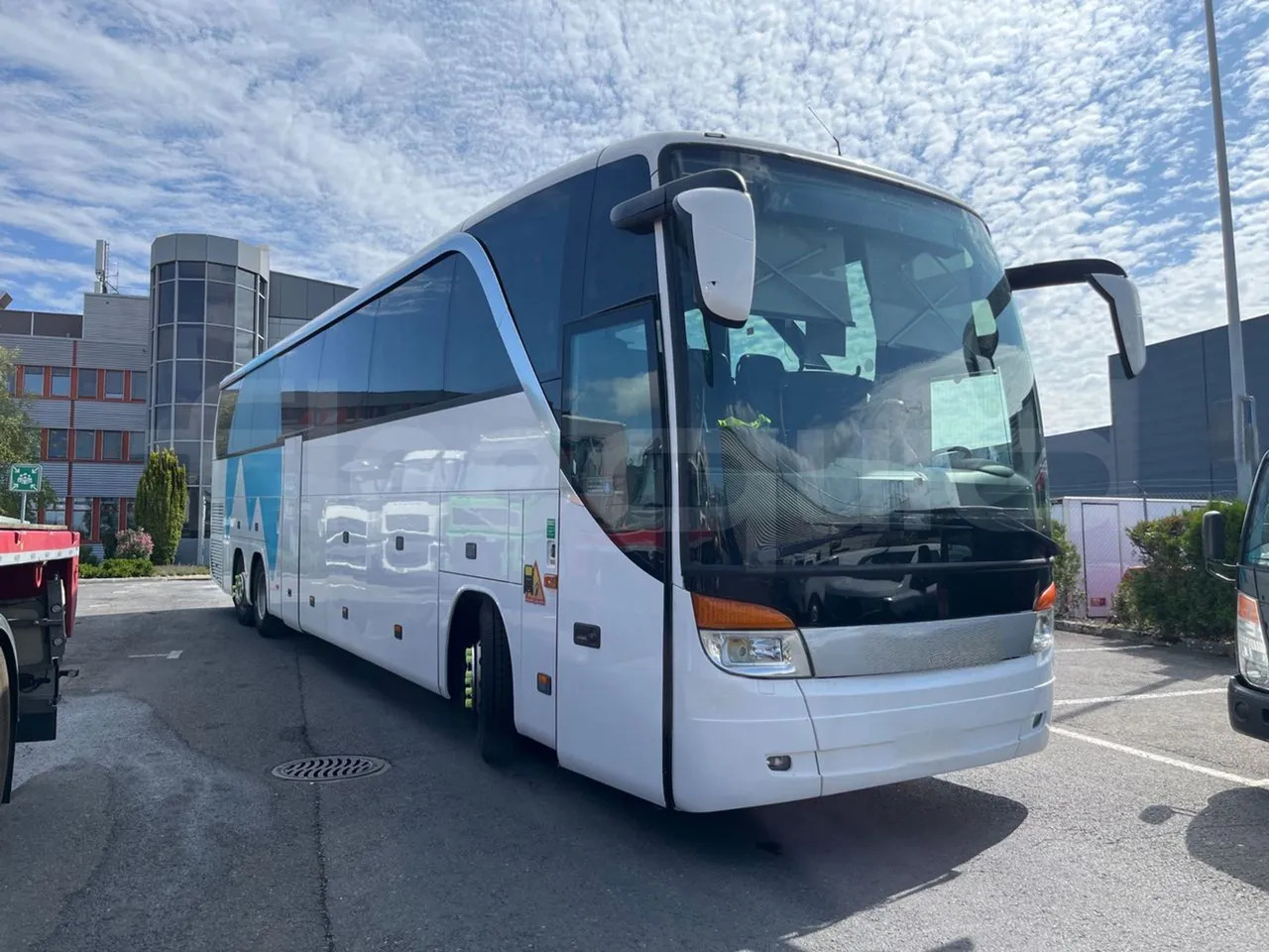 Setra S 417 - مركبة كوتش: صورة 1 Setra S 417 - مركبة كوتش: صورة 1