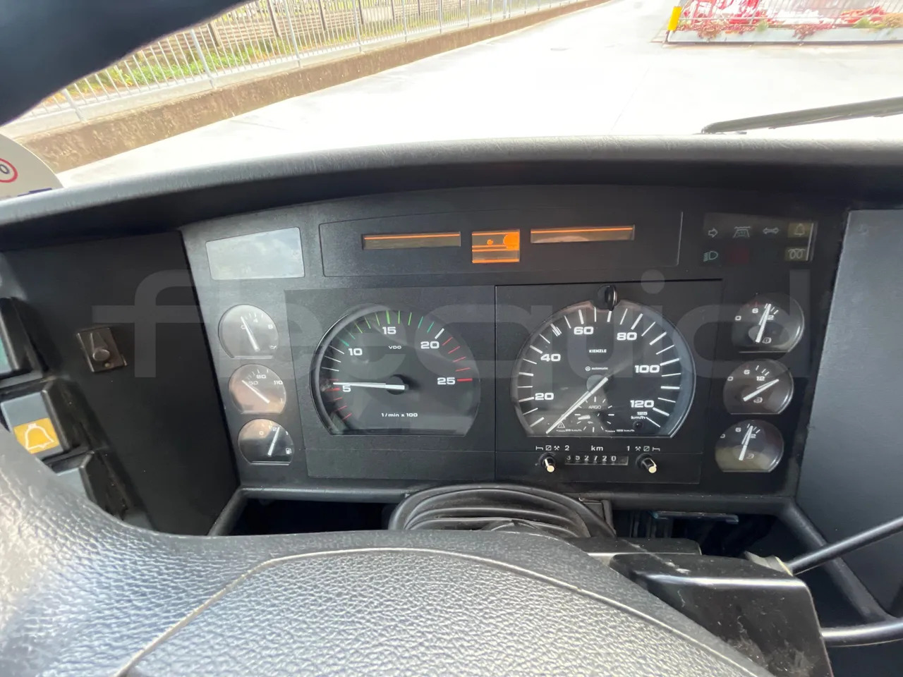 Setra S328 - مركبة كوتش: صورة 3 Setra S328 - مركبة كوتش: صورة 3